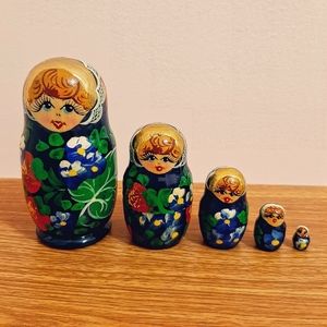 Hand-painted Russian nesting dolls.